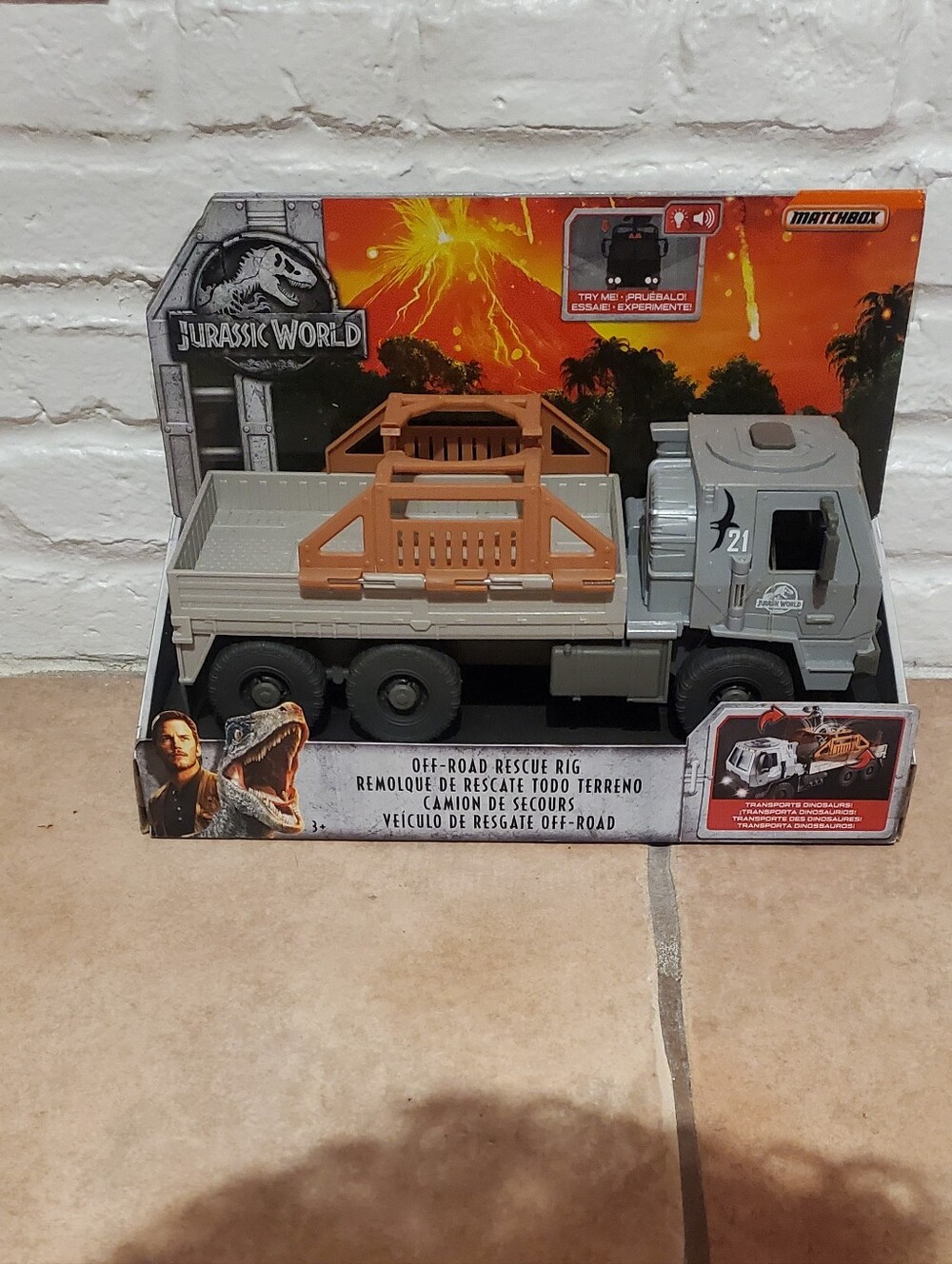 Jurassic World Off-Road Rescue Rig Toy Truck - Gray and Tan